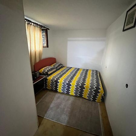 A & A Apartman 포드고리차 외부 사진