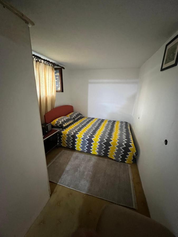A & A Apartman 포드고리차 외부 사진